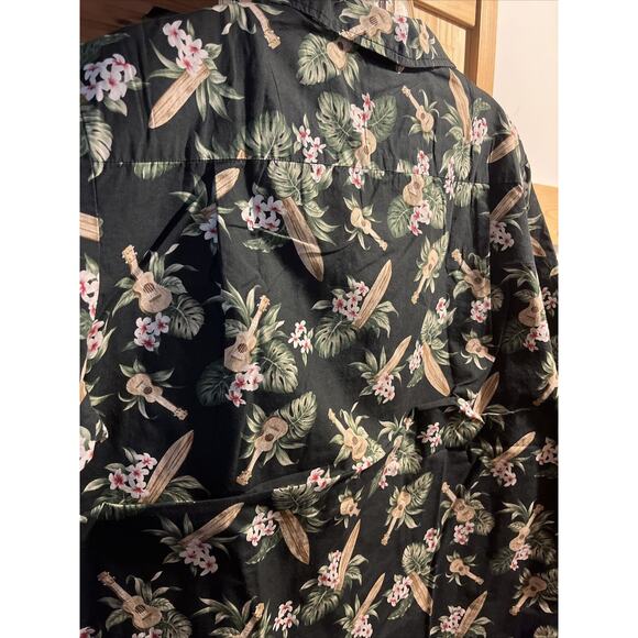 Malihini Vintage Men’s XL Black Floral SS Button Down Cotton Hawaiian Shirt - Picture 15 of 16